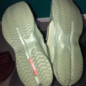 rihanna fenty green shoes